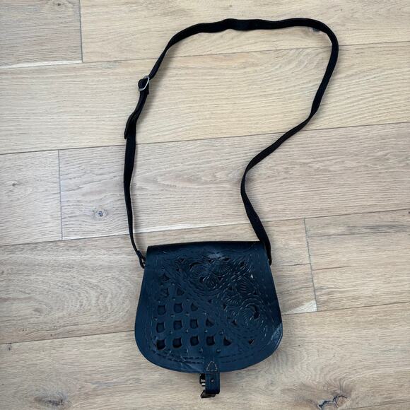 Vintage Moroccan Dark Tooled Leather Saddle Crossbody Bag - Boho Chic - Picture 6 of 10